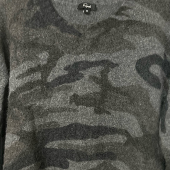 Rails Louie Charcoal Camo Knit Sweater size M - Picture 2 of 12